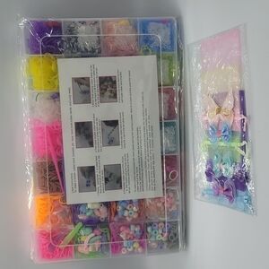Kin Loya Loom rubbers for bracelets with 4 storage bags.